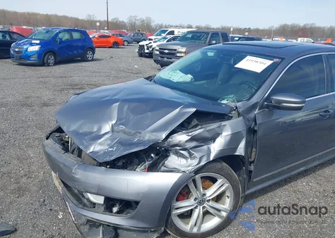 2015 Volkswagen Passat 2.0L Tdi Sel Premium из США, поврежденный, VIN 1VWCV7A35FC084188